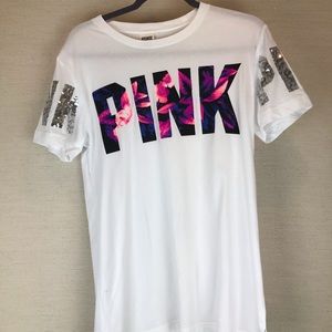 Super Cute Never Worn Pink T-shirt! ⭐️